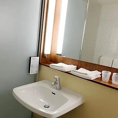 Campanile Hotel 3*