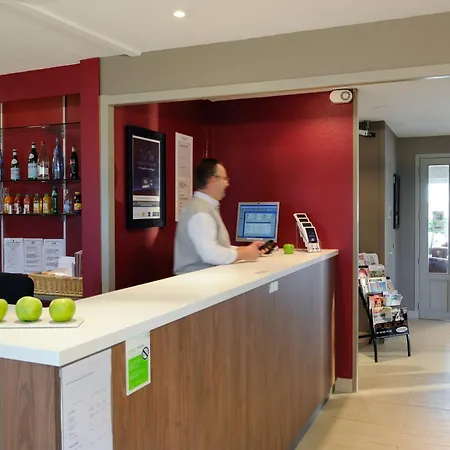 Campanile Hotel 3*