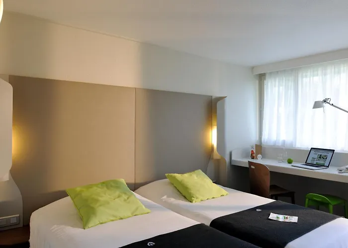 فندق Campanile 3*