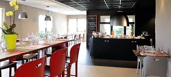 Campanile Château-thierry 3*